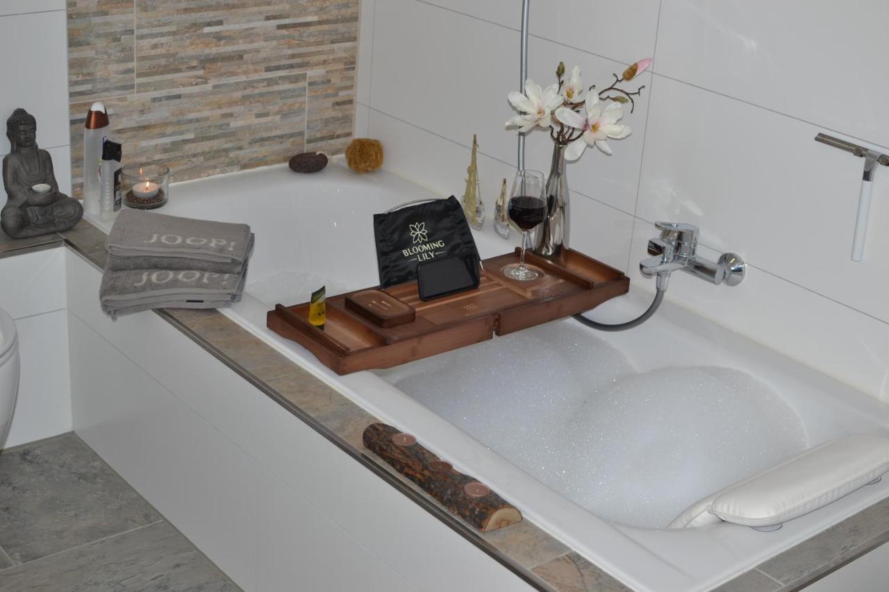 5 Sterne Apartment Auszeit Wilhelmsfeld  Ngoại thất bức ảnh